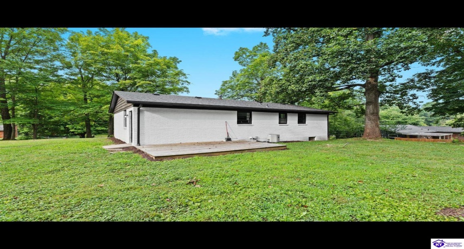 Wildwood Drive, Elizabethtown, Kentucky 42701, ,2 BathroomsBathrooms,For Sale,Wildwood Drive,HK24003948