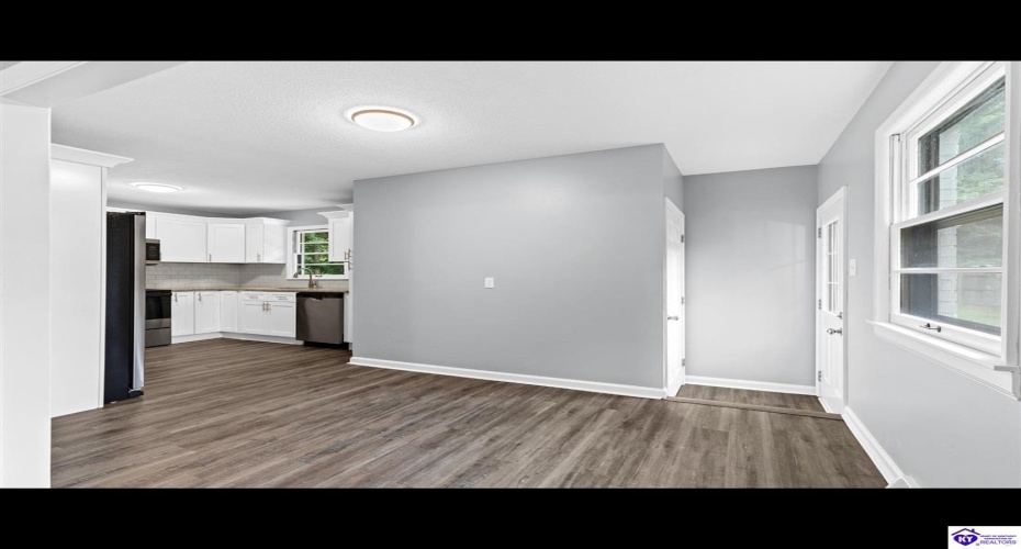 Wildwood Drive, Elizabethtown, Kentucky 42701, ,2 BathroomsBathrooms,For Sale,Wildwood Drive,HK24003948