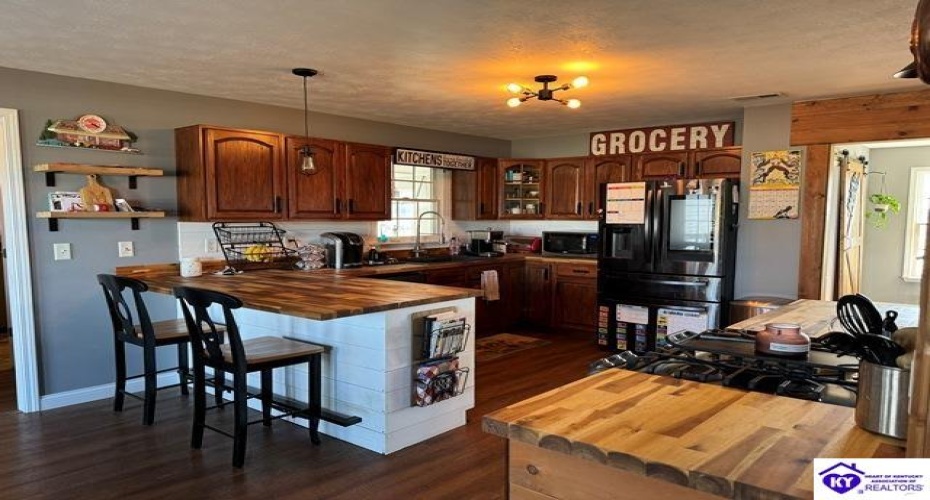 Meadow Lake Lane, Hardinsburg, Kentucky 40143, ,2 BathroomsBathrooms,For Sale,Meadow Lake Lane,HK24003952