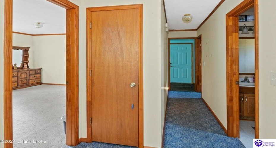 Lafollette Road, New Haven, Kentucky 40051, ,2 BathroomsBathrooms,For Sale,Lafollette Road,HK24003953