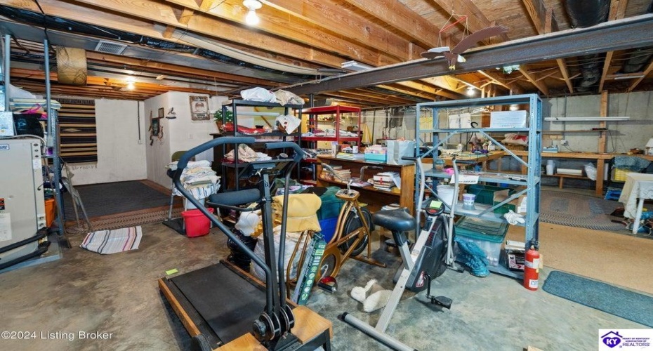 Lafollette Road, New Haven, Kentucky 40051, ,2 BathroomsBathrooms,For Sale,Lafollette Road,HK24003953