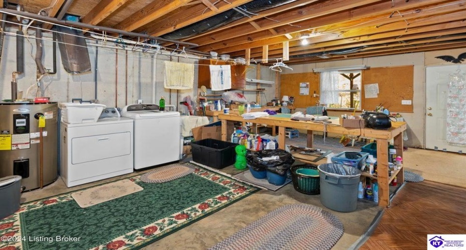 Lafollette Road, New Haven, Kentucky 40051, ,2 BathroomsBathrooms,For Sale,Lafollette Road,HK24003953