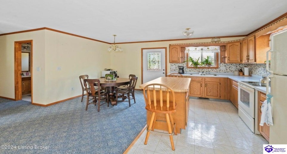 Lafollette Road, New Haven, Kentucky 40051, ,2 BathroomsBathrooms,For Sale,Lafollette Road,HK24003953