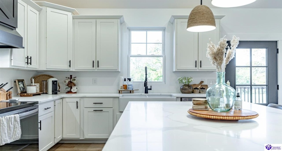 Livingood Lane, Hodgenville, Kentucky 42748, ,2 BathroomsBathrooms,For Sale,Livingood Lane,HK24003959