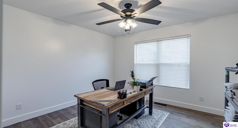 Livingood Lane, Hodgenville, Kentucky 42748, ,2 BathroomsBathrooms,For Sale,Livingood Lane,HK24003959