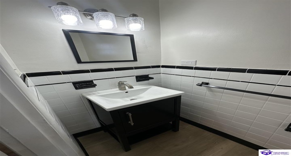 Atwill Street, Brandenburg, Kentucky 40108, ,2 BathroomsBathrooms,For Sale,Atwill Street,HK24003961