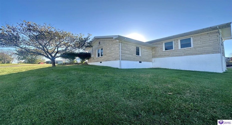 Atwill Street, Brandenburg, Kentucky 40108, ,2 BathroomsBathrooms,For Sale,Atwill Street,HK24003961