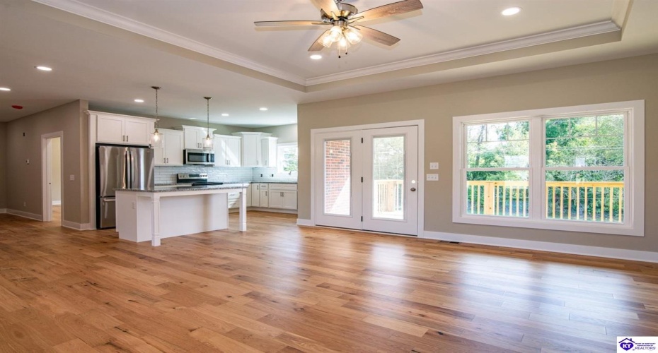 Circle Crest, Hodgenville, Kentucky 42748, ,2 BathroomsBathrooms,For Sale,Circle Crest,HK24003964