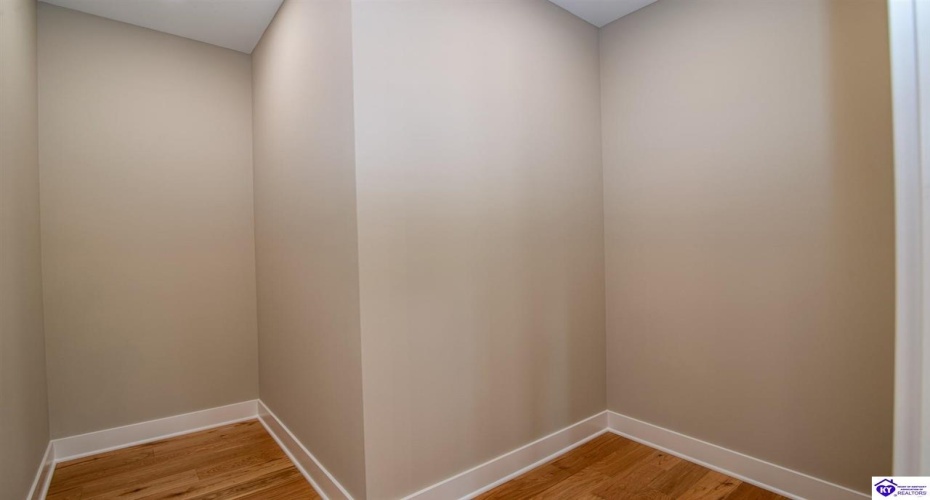 Circle Crest, Hodgenville, Kentucky 42748, ,2 BathroomsBathrooms,For Sale,Circle Crest,HK24003964