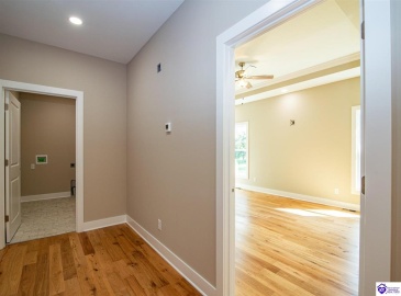 Circle Crest, Hodgenville, Kentucky 42748, ,2 BathroomsBathrooms,For Sale,Circle Crest,HK24003964 Circle Crest, Hodgenville, Kentucky 42748, ,2 BathroomsBathrooms,For Sale,Circle Crest,HK24003964