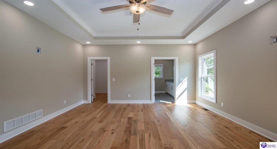 Circle Crest, Hodgenville, Kentucky 42748, ,2 BathroomsBathrooms,For Sale,Circle Crest,HK24003964