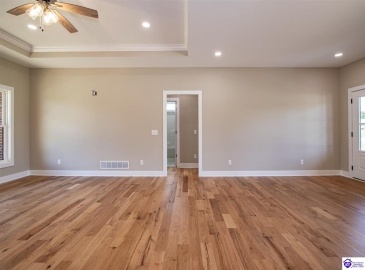 Circle Crest, Hodgenville, Kentucky 42748, ,2 BathroomsBathrooms,For Sale,Circle Crest,HK24003964 Circle Crest, Hodgenville, Kentucky 42748, ,2 BathroomsBathrooms,For Sale,Circle Crest,HK24003964