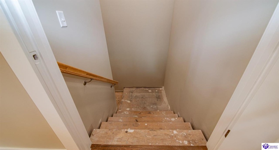 Circle Crest, Hodgenville, Kentucky 42748, ,2 BathroomsBathrooms,For Sale,Circle Crest,HK24003964