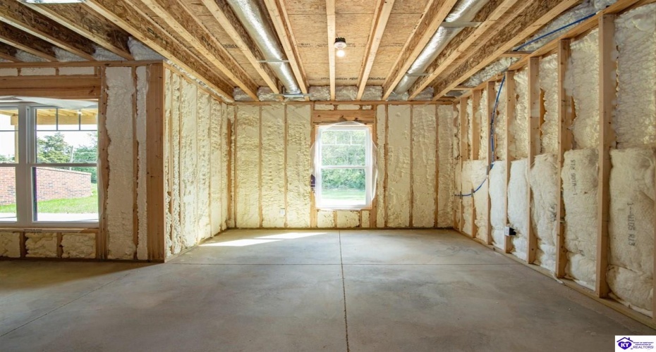 Circle Crest, Hodgenville, Kentucky 42748, ,2 BathroomsBathrooms,For Sale,Circle Crest,HK24003964