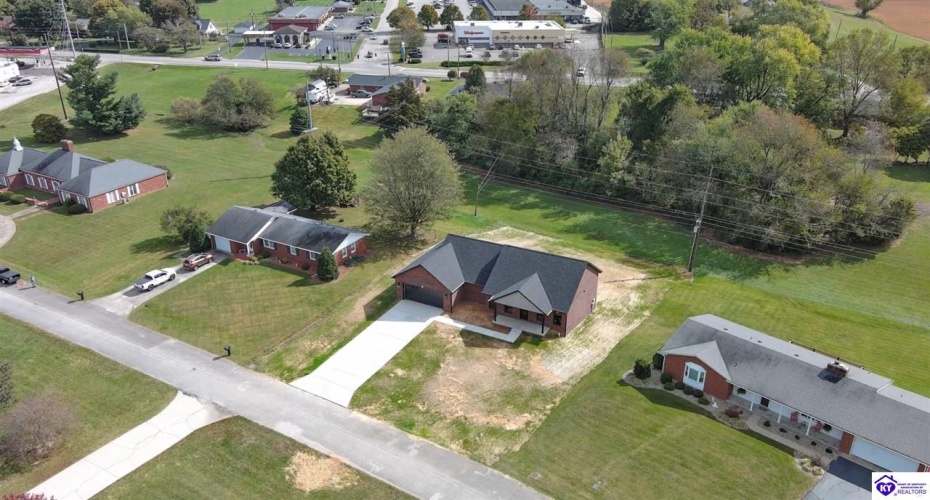 Circle Crest, Hodgenville, Kentucky 42748, ,2 BathroomsBathrooms,For Sale,Circle Crest,HK24003964