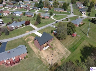 Circle Crest, Hodgenville, Kentucky 42748, ,2 BathroomsBathrooms,For Sale,Circle Crest,HK24003964 Circle Crest, Hodgenville, Kentucky 42748, ,2 BathroomsBathrooms,For Sale,Circle Crest,HK24003964