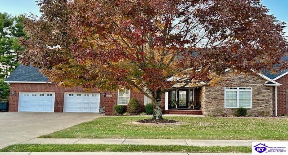 Fairway Drive, Campbellsville, Kentucky 42718, ,4 BathroomsBathrooms,For Sale,Fairway Drive,HK24003965