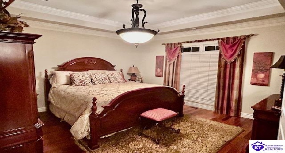 Fairway Drive, Campbellsville, Kentucky 42718, ,4 BathroomsBathrooms,For Sale,Fairway Drive,HK24003965