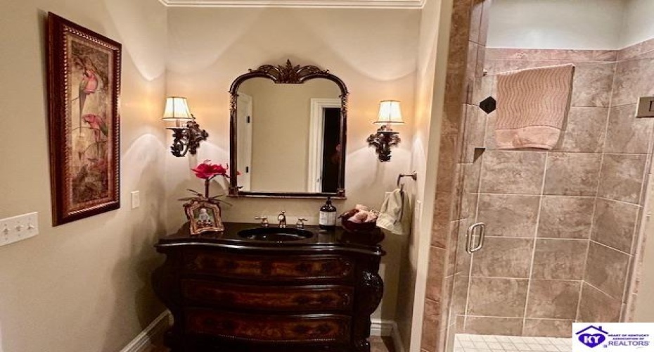 Fairway Drive, Campbellsville, Kentucky 42718, ,4 BathroomsBathrooms,For Sale,Fairway Drive,HK24003965