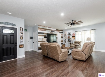 Turner Court, Vine Grove, Kentucky 40175, ,4 BathroomsBathrooms,For Sale,Turner Court,HK24003966 Turner Court, Vine Grove, Kentucky 40175, ,4 BathroomsBathrooms,For Sale,Turner Court,HK24003966