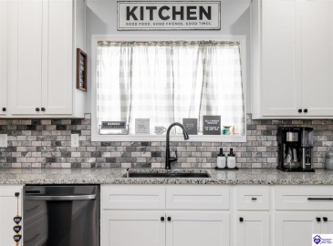 Turner Court, Vine Grove, Kentucky 40175, ,4 BathroomsBathrooms,For Sale,Turner Court,HK24003966 Turner Court, Vine Grove, Kentucky 40175, ,4 BathroomsBathrooms,For Sale,Turner Court,HK24003966