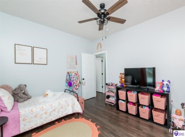 Turner Court, Vine Grove, Kentucky 40175, ,4 BathroomsBathrooms,For Sale,Turner Court,HK24003966 Turner Court, Vine Grove, Kentucky 40175, ,4 BathroomsBathrooms,For Sale,Turner Court,HK24003966