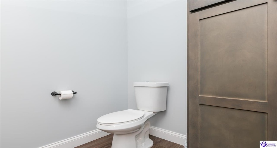 Turner Court, Vine Grove, Kentucky 40175, ,4 BathroomsBathrooms,For Sale,Turner Court,HK24003966