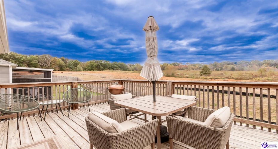 Turner Court, Vine Grove, Kentucky 40175, ,4 BathroomsBathrooms,For Sale,Turner Court,HK24003966