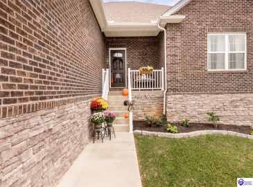 Turner Court, Vine Grove, Kentucky 40175, ,4 BathroomsBathrooms,For Sale,Turner Court,HK24003966 Turner Court, Vine Grove, Kentucky 40175, ,4 BathroomsBathrooms,For Sale,Turner Court,HK24003966