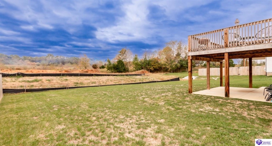 Turner Court, Vine Grove, Kentucky 40175, ,4 BathroomsBathrooms,For Sale,Turner Court,HK24003966