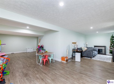 Turner Court, Vine Grove, Kentucky 40175, ,4 BathroomsBathrooms,For Sale,Turner Court,HK24003966 Turner Court, Vine Grove, Kentucky 40175, ,4 BathroomsBathrooms,For Sale,Turner Court,HK24003966