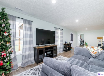 Turner Court, Vine Grove, Kentucky 40175, ,4 BathroomsBathrooms,For Sale,Turner Court,HK24003966 Turner Court, Vine Grove, Kentucky 40175, ,4 BathroomsBathrooms,For Sale,Turner Court,HK24003966