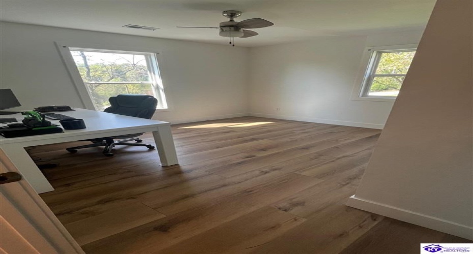 Hill Street, Vine Grove, Kentucky 40175-9417, ,3 BathroomsBathrooms,For Sale,Hill Street,HK24003967