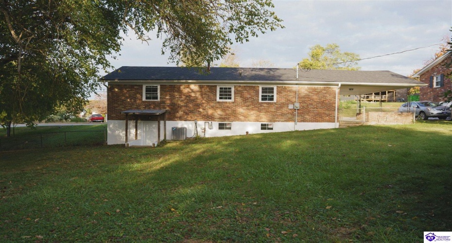 Beech Street, Elizabethtown, Kentucky 42701, ,1 BathroomBathrooms,For Sale,Beech Street,HK24003968