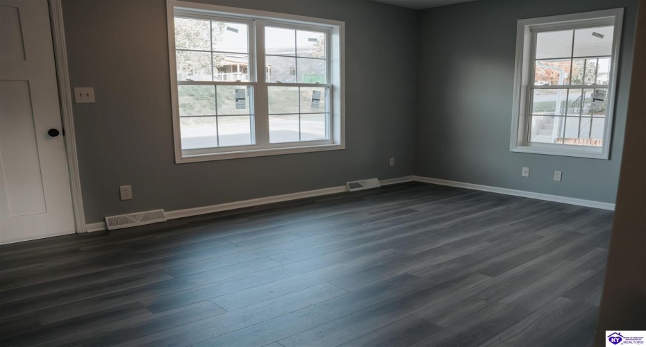 Beech Street, Elizabethtown, Kentucky 42701, ,1 BathroomBathrooms,For Sale,Beech Street,HK24003968