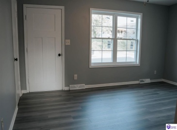 Beech Street, Elizabethtown, Kentucky 42701, ,1 BathroomBathrooms,For Sale,Beech Street,HK24003968 Beech Street, Elizabethtown, Kentucky 42701, ,1 BathroomBathrooms,For Sale,Beech Street,HK24003968