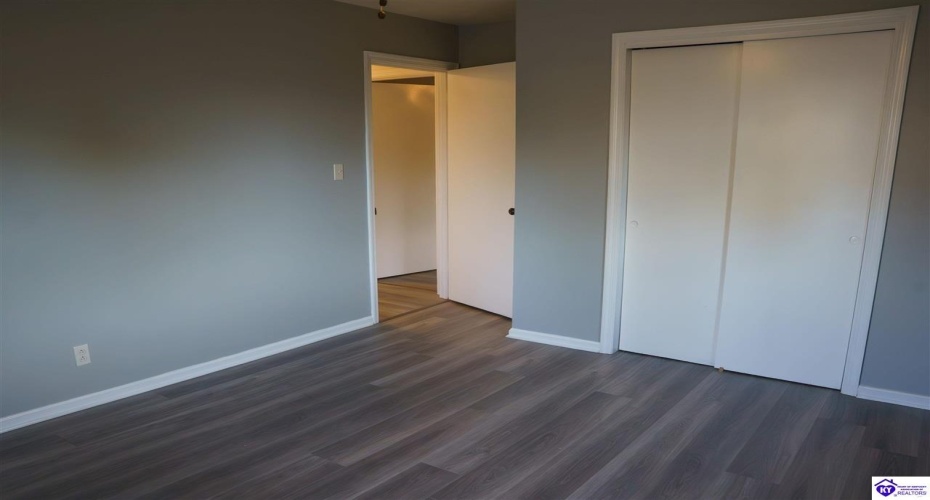 Beech Street, Elizabethtown, Kentucky 42701, ,1 BathroomBathrooms,For Sale,Beech Street,HK24003968