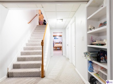 Evening Star Drive, Louisville, Kentucky 40272, ,3 BathroomsBathrooms,For Sale,Evening Star Drive,HK24003974 Evening Star Drive, Louisville, Kentucky 40272, ,3 BathroomsBathrooms,For Sale,Evening Star Drive,HK24003974