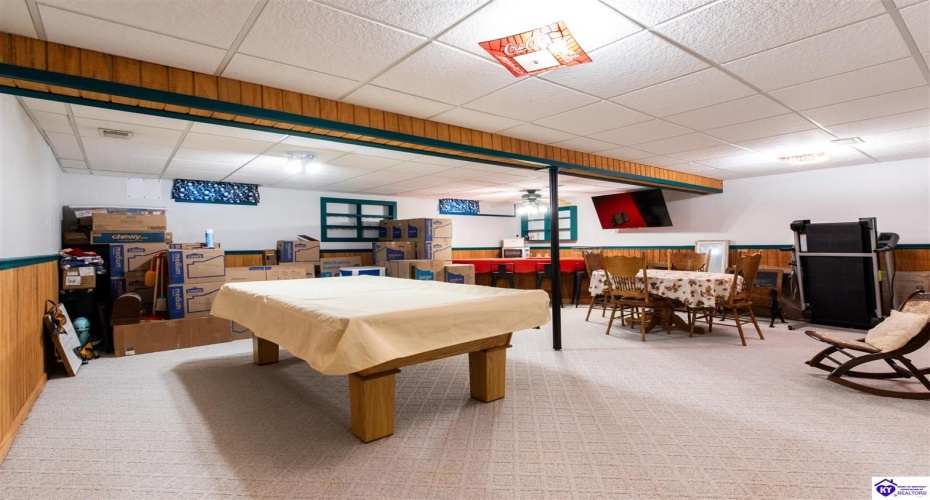 Evening Star Drive, Louisville, Kentucky 40272, ,3 BathroomsBathrooms,For Sale,Evening Star Drive,HK24003974