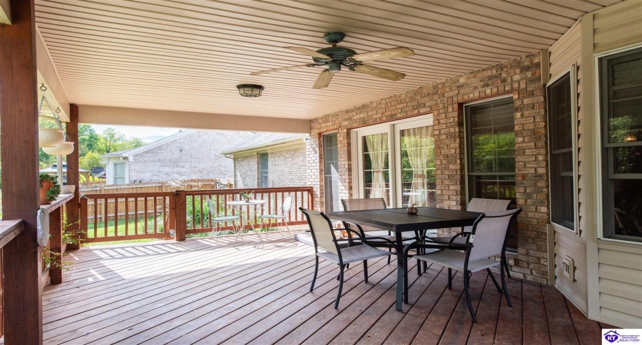 Evening Star Drive, Louisville, Kentucky 40272, ,3 BathroomsBathrooms,For Sale,Evening Star Drive,HK24003974