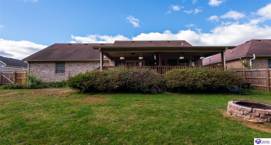 Evening Star Drive, Louisville, Kentucky 40272, ,3 BathroomsBathrooms,For Sale,Evening Star Drive,HK24003974