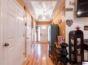 Evening Star Drive, Louisville, Kentucky 40272, ,3 BathroomsBathrooms,For Sale,Evening Star Drive,HK24003974 Evening Star Drive, Louisville, Kentucky 40272, ,3 BathroomsBathrooms,For Sale,Evening Star Drive,HK24003974