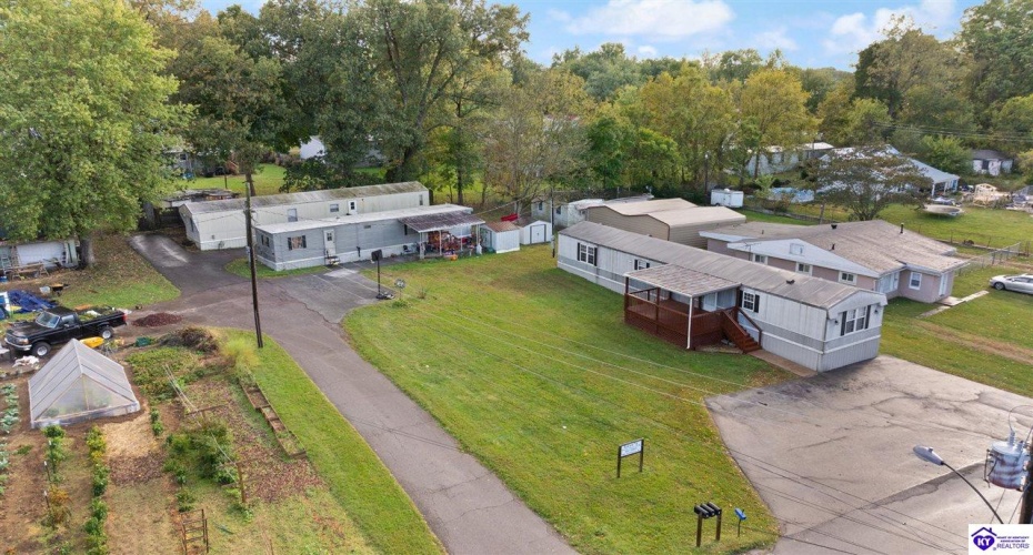 Southland Drive, Radcliff, Kentucky 40160, 3 Bedrooms Bedrooms, ,For Sale,Southland Drive,HK24003983 Southland Drive, Radcliff, Kentucky 40160, 3 Bedrooms Bedrooms, ,For Sale,Southland Drive,HK24003983