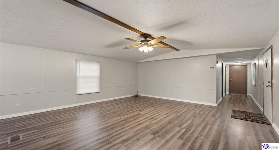 Southland Drive, Radcliff, Kentucky 40160, 3 Bedrooms Bedrooms, ,For Sale,Southland Drive,HK24003983 Southland Drive, Radcliff, Kentucky 40160, 3 Bedrooms Bedrooms, ,For Sale,Southland Drive,HK24003983