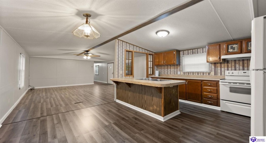 Southland Drive, Radcliff, Kentucky 40160, 3 Bedrooms Bedrooms, ,For Sale,Southland Drive,HK24003983 Southland Drive, Radcliff, Kentucky 40160, 3 Bedrooms Bedrooms, ,For Sale,Southland Drive,HK24003983