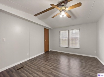 Southland Drive, Radcliff, Kentucky 40160, 3 Bedrooms Bedrooms, ,For Sale,Southland Drive,HK24003983