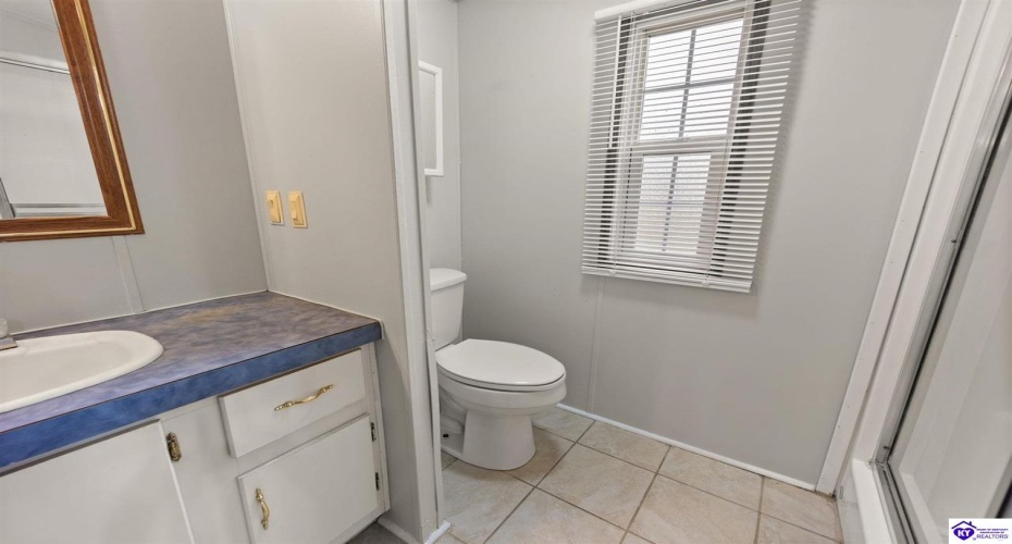 Southland Drive, Radcliff, Kentucky 40160, 3 Bedrooms Bedrooms, ,For Sale,Southland Drive,HK24003983 Southland Drive, Radcliff, Kentucky 40160, 3 Bedrooms Bedrooms, ,For Sale,Southland Drive,HK24003983