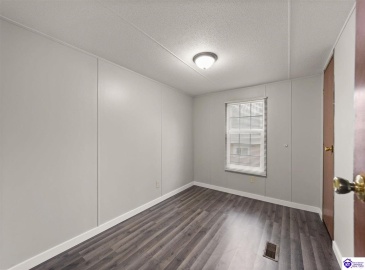 Southland Drive, Radcliff, Kentucky 40160, 3 Bedrooms Bedrooms, ,For Sale,Southland Drive,HK24003983