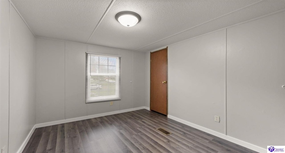 Southland Drive, Radcliff, Kentucky 40160, 3 Bedrooms Bedrooms, ,For Sale,Southland Drive,HK24003983 Southland Drive, Radcliff, Kentucky 40160, 3 Bedrooms Bedrooms, ,For Sale,Southland Drive,HK24003983