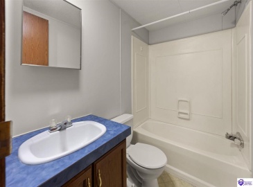 Southland Drive, Radcliff, Kentucky 40160, 3 Bedrooms Bedrooms, ,For Sale,Southland Drive,HK24003983